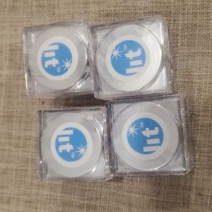 Lit eyeshadow glitter